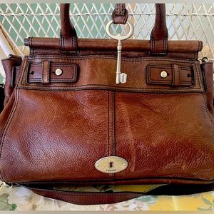 Large Fossil leather bag.
